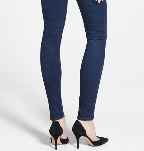 Meet your Posher, Jen - Picture 1 of 1